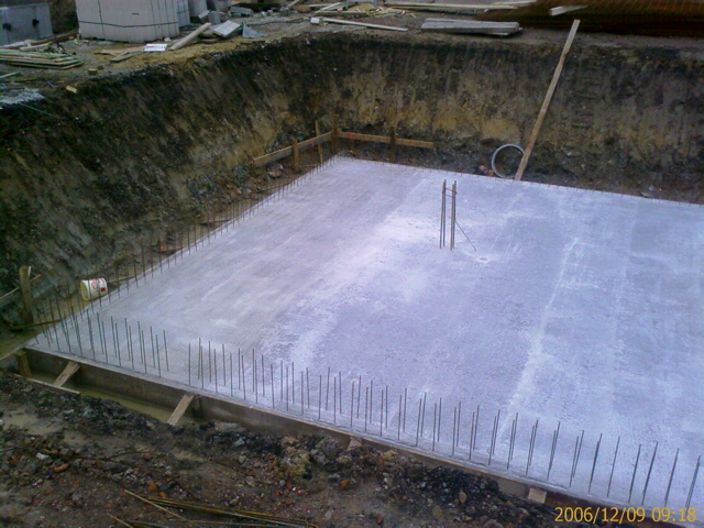 200612090918_00047